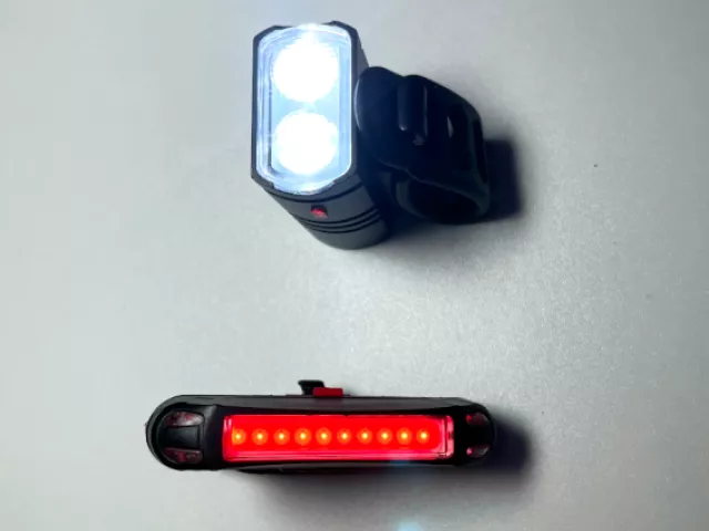 Kit d'éclairage vélo Avant / Arriere Bijou LED avec réflecteur