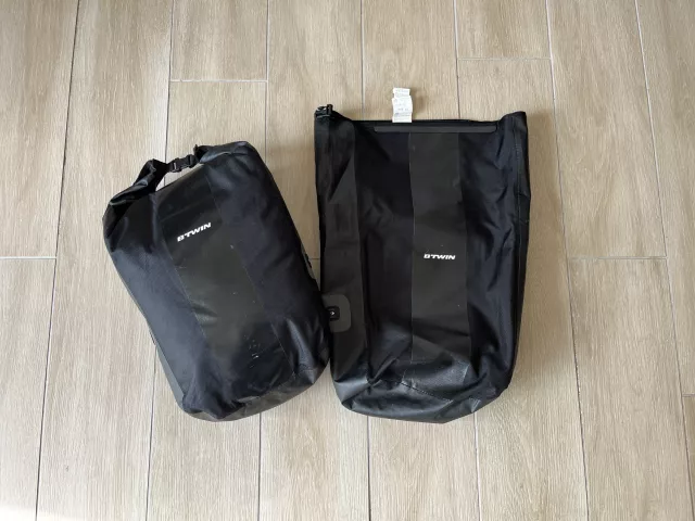 Lot de 2 sacoches Decathlon Btwin d'occasion