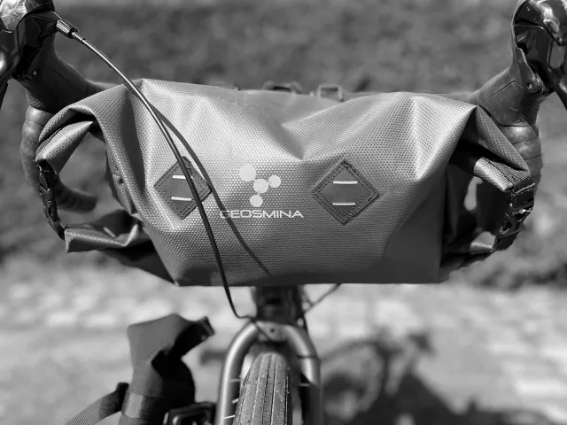 Geosmina Handlebar Bag 10L