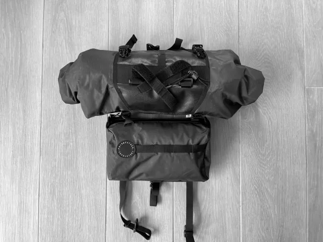 Bagagerie Fitfort Fahrradtasche : Lot 2 sacs à dos / sacoches porte-bagage  imperméables